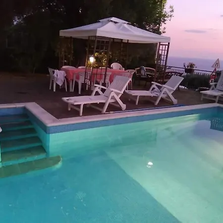 Villa Con Piscina Ad
